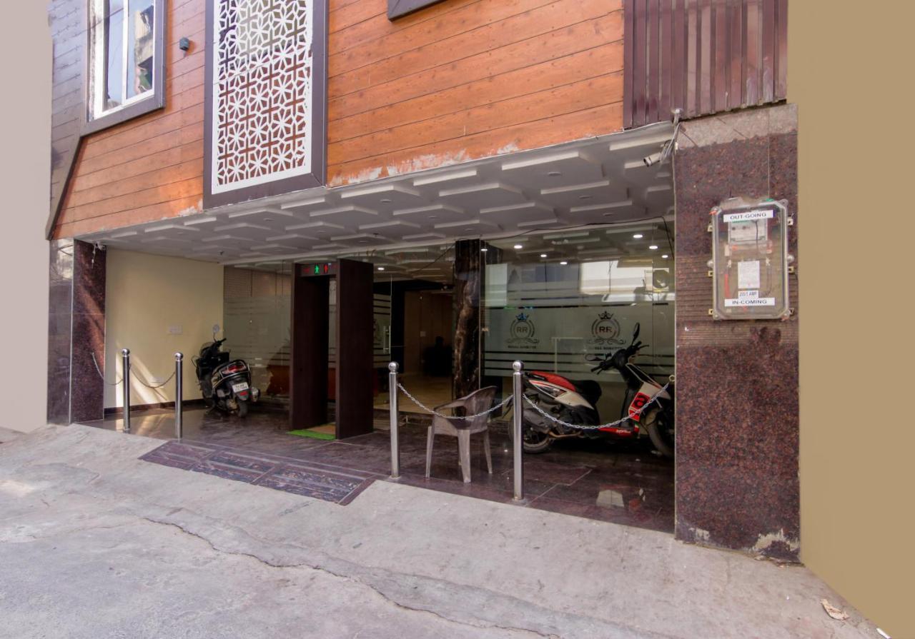 Hotel The Royal Rosette - Near Connaught Place